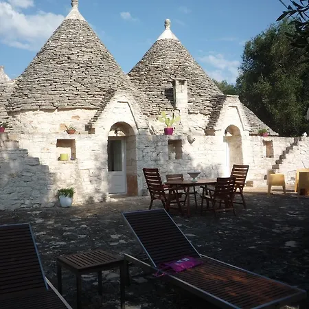 Trullo Votano Rosso Ferienhaus