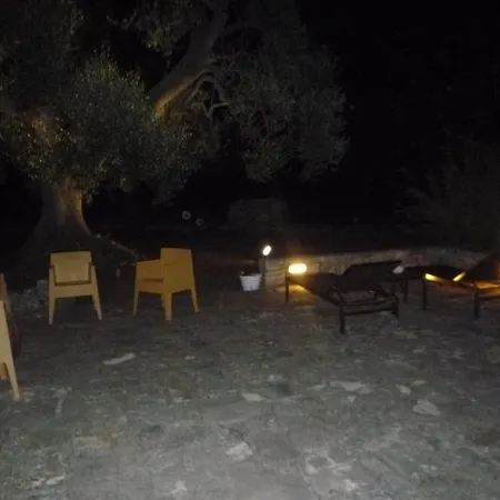 Trullo Votano Rosso Ferienhaus *