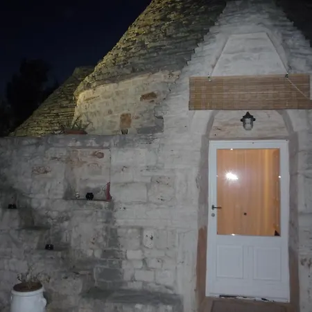Ferienhaus Trullo Votano Rosso *