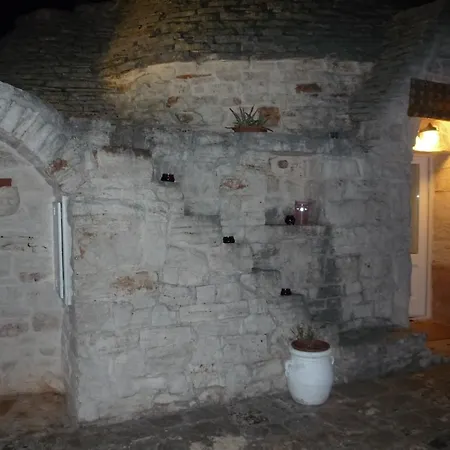 Trullo Votano Rosso *