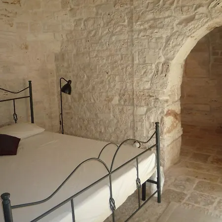 Ferienhaus Trullo Votano Rosso