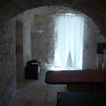 Trullo Votano Rosso * Ceglie Messapica