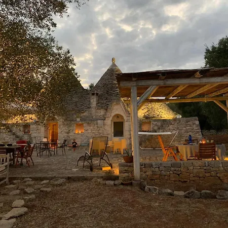 Trullo Votano Rosso Ceglie Messapica