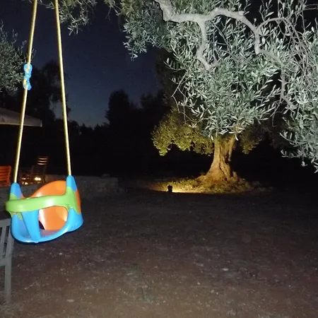 Trullo Votano Rosso * Ceglie Messapica