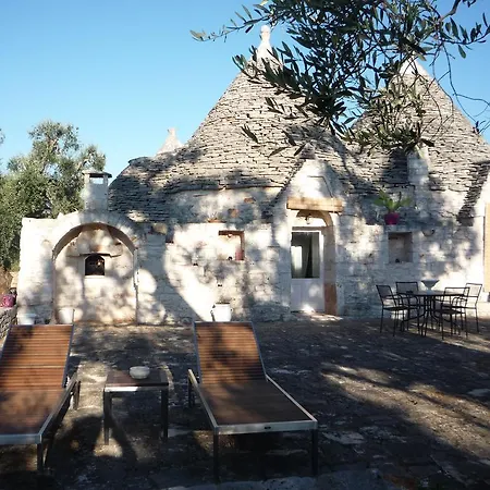 Trullo Votano Rosso Ceglie Messapica
