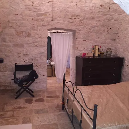 Trullo Votano Rosso Ceglie Messapica